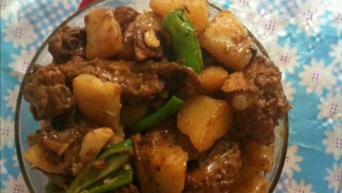 土豆炖排骨
