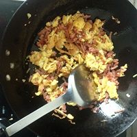 火腿鸡蛋炒饭的做法图解4