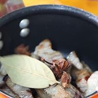 砂锅酸菜红烧肉的做法图解10