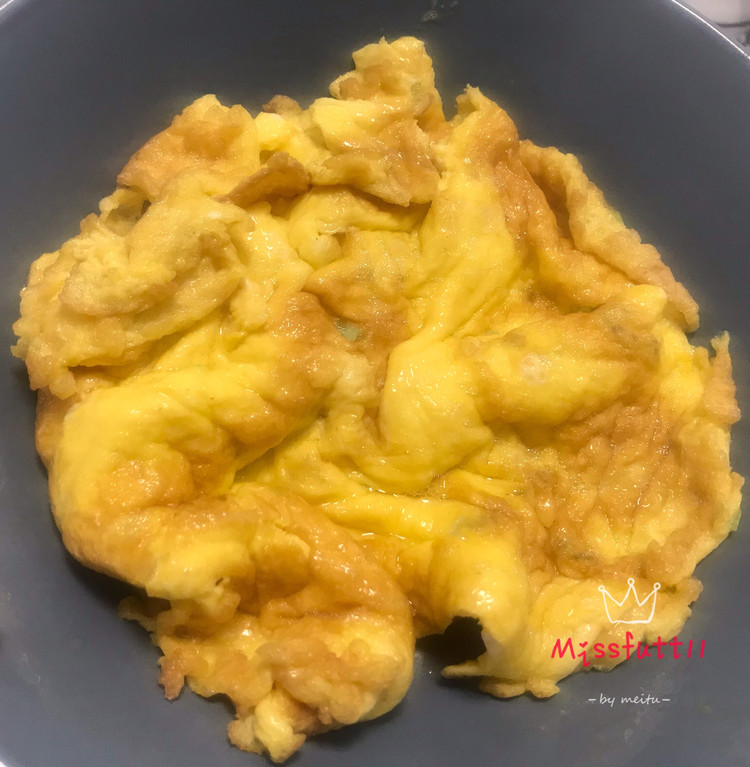 香葱摊鸡蛋的做法