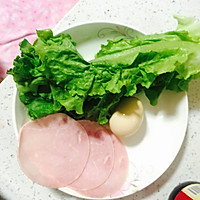 手抓饼，再也不用去外面买手抓饼了，三分钟搞定。营养早餐的做法图解1