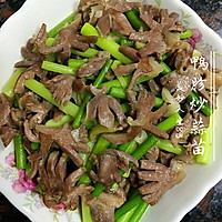 鸭胗炒蒜苗的做法图解7