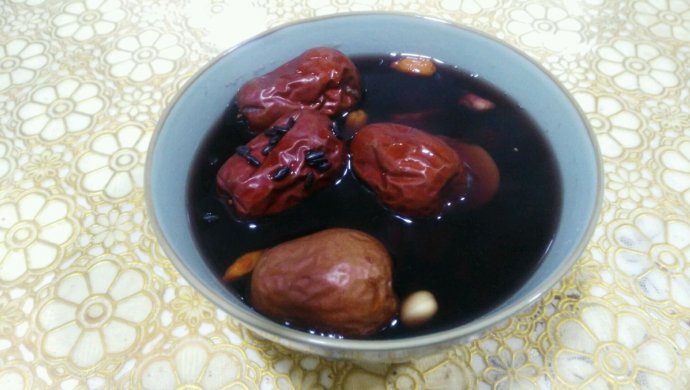红枣红薯红糖黑米粥