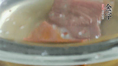 火腿炒尖椒的做法图解1