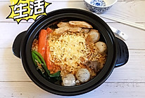 #暖冬酱在手，嗨吃部队锅#韩式泡面锅的做法