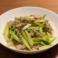 里脊肉炒芦笋的做法图解2