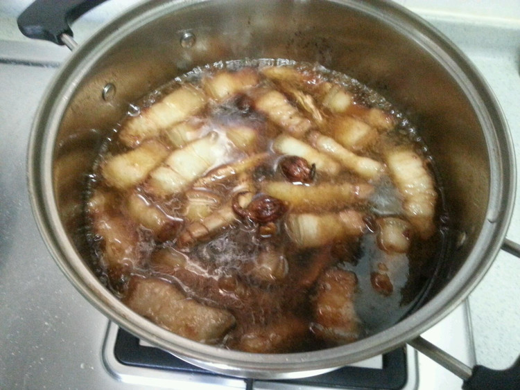 【味蕾宣威】红烧肉的做法