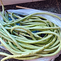 糖醋豆角的做法图解1