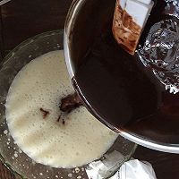 巧克力岩浆蛋糕（一定会流浆的方子）的做法图解6