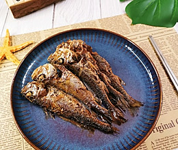 罐头黄花鱼——鱼骨酥烂，咸中带甜，甜中带鲜的做法