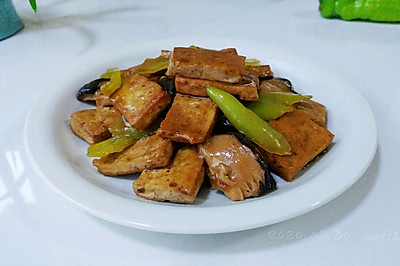 椒椒香菇酱豆腐