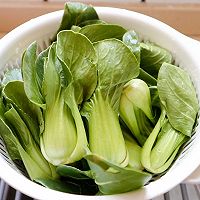 青菜烧牛肉的做法图解1
