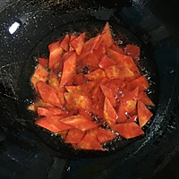 茄汁儿年糕的做法图解2