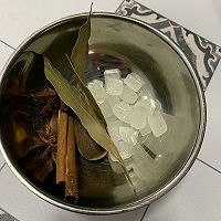 最好吃的红烧肉的做法图解2