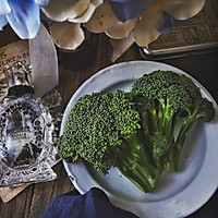 美貌营养便当 西兰花饭团的做法图解1