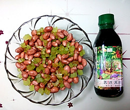 菁选酱油试用之拌芹菜花生米的做法