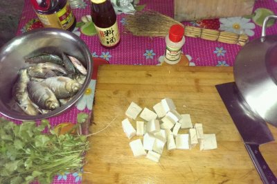 鲫鱼豆腐汤