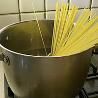 黑胡椒牛肉缤纷意大利面的做法图解1