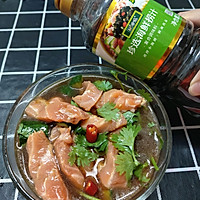 #珍选捞汁 健康轻食季#捞汁三文鱼的做法图解4