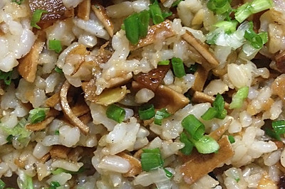 腊肉豆皮炒饭
