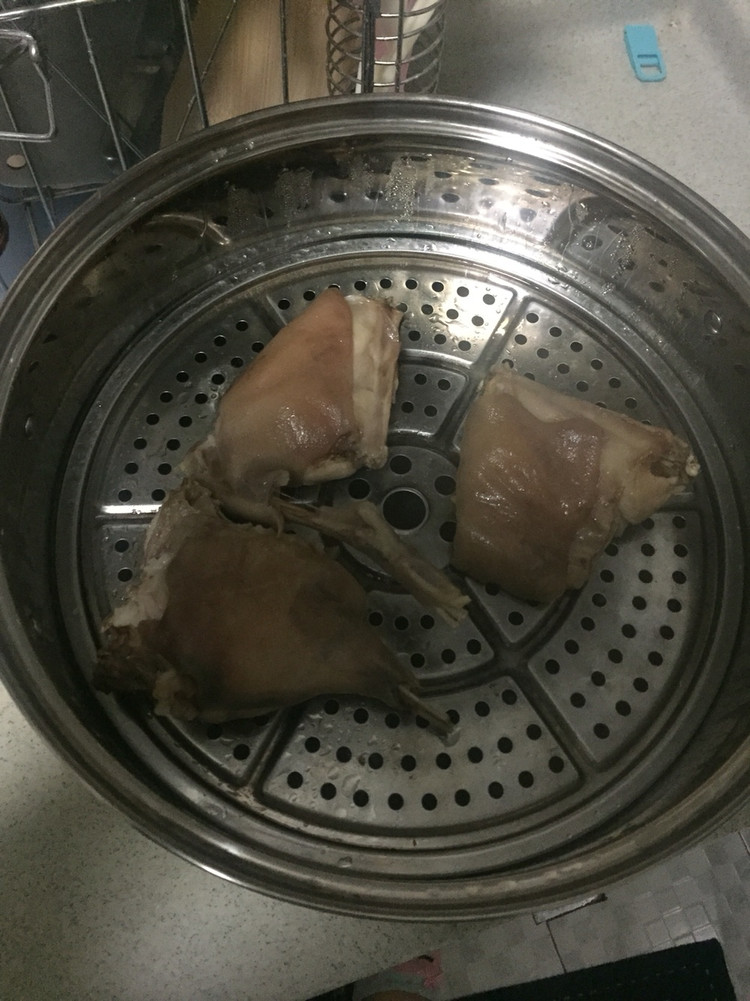 兔子炖乌根的做法