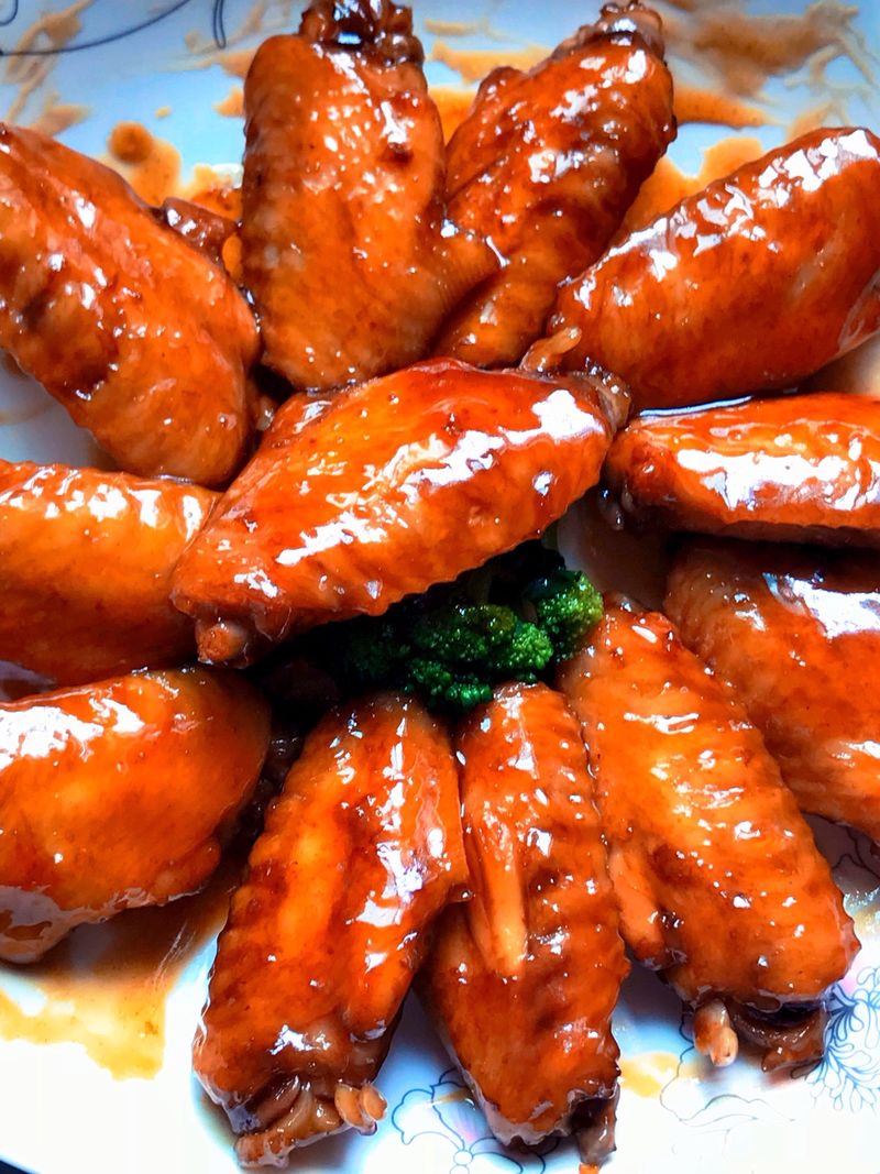 Chicken wings with coke