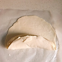 手抓饼的神仙吃法-香蕉酥的做法图解2