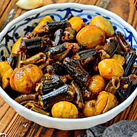 板栗烧黄鳝的做法图解8