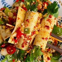 香菜卷豆皮这么做无敌了 好吃到跺
脚!!的做法图解2