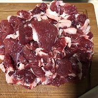 牛肉炒萝卜丝的做法图解1