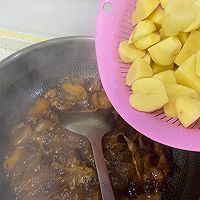 土豆红烧肉的做法图解8