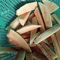 拔丝红薯的做法图解1