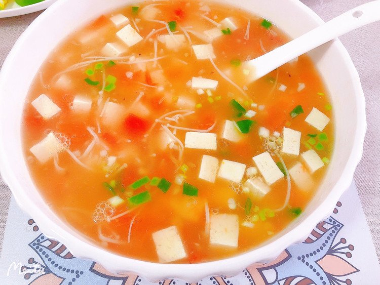 番茄金针菇豆腐汤的做法