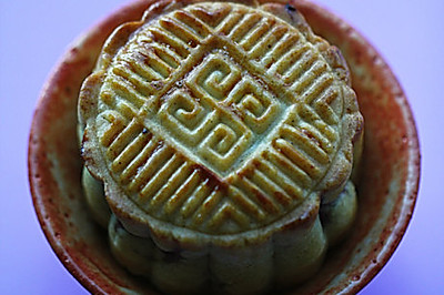 松仁紫薯月饼
