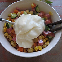 吃着没负担的［酸奶玉米沙拉］的做法图解5