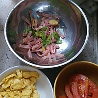 培根西红柿蛋炒饭的做法图解3
