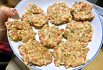 花式鸡胸肉餐——无油低脂鸡肉蔬菜饼的做法