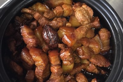 砂锅红烧肉