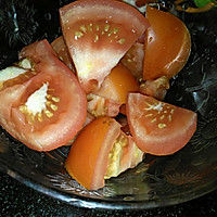 蟹味菇番茄牛肉丸煲的做法图解2