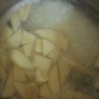 苹果大米粥的做法图解5