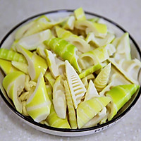只要食材新鲜，闭着眼睛也能做出这一锅鲜掉眉毛的腌笃鲜的做法图解6