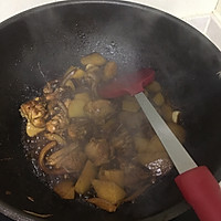 土豆红烧鸡腿肉的做法图解5