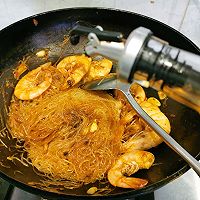 #钟于经典传统味#鲜虾粉丝煲的做法图解8