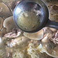 银耳海底椰鸡汤的做法图解10