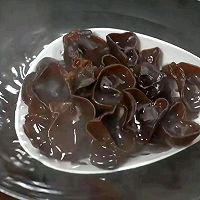 肉丝木耳的做法图解2
