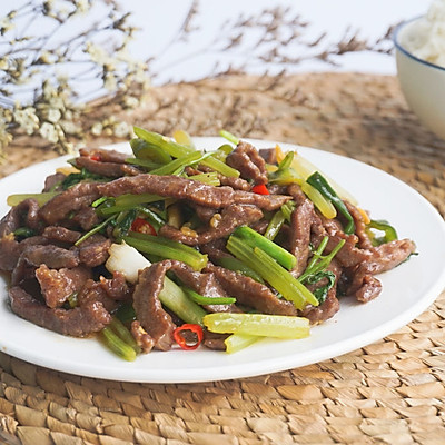 小炒牛肉