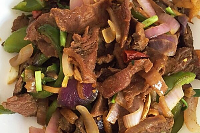 洋葱炒牛肉