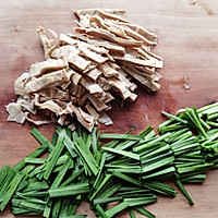 十分钟快手菜：小炒笋衣的做法图解3