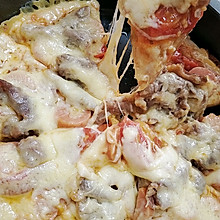 圣女果玉米肠羊肉片披萨