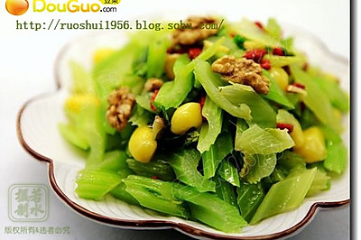 银杏核桃炒西芹--【春季美食】